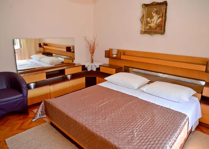 Apartments And Rooms Antonio